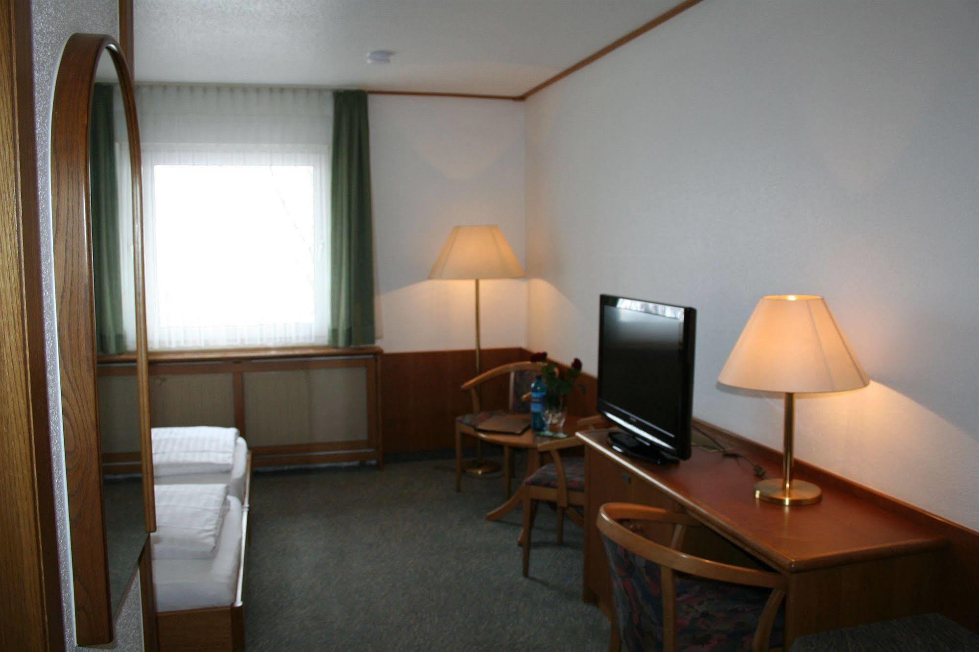 Hotel Shawi Erzhausen Exterior foto